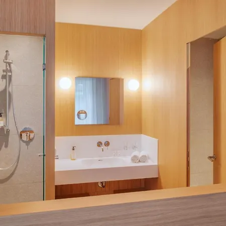 Hotel Central 4*