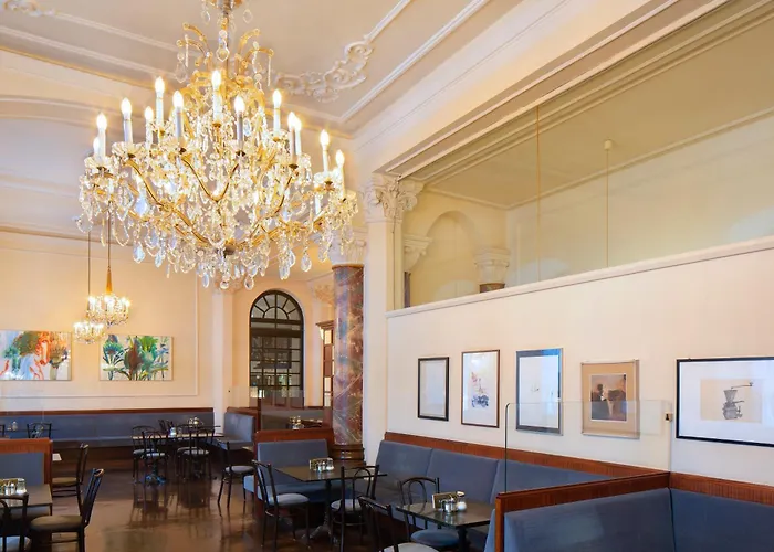 Hotel Central Hotel 4*