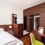 سنترال 4*
