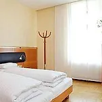 سنترال 4* إنسبروك