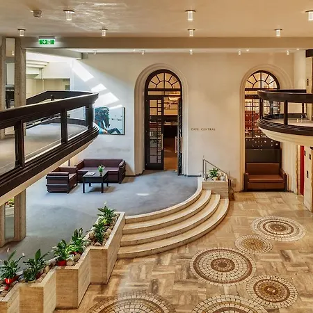 Hotel Central Otel 4*