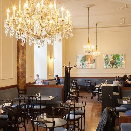 Hotel Central Otel İnnsbruck