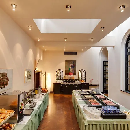 Hotel Central Otel 4*